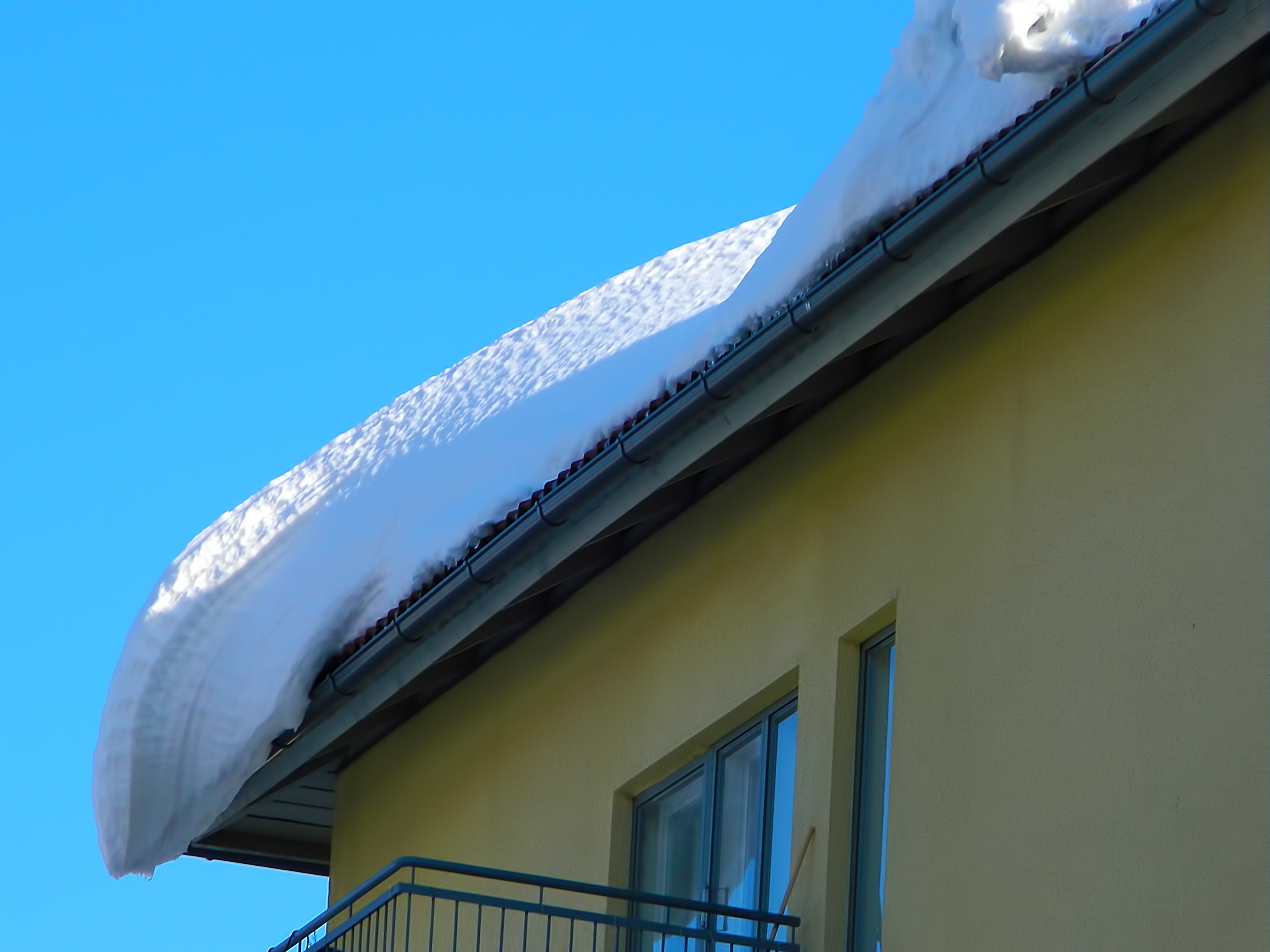 Komunikat do właścicieli i zarządców obiektów budowlanych w związku z trwającym okresem zimowym